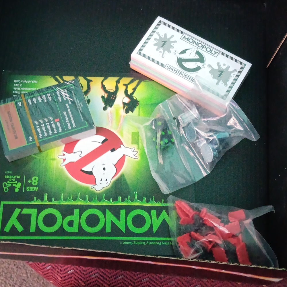 Hasbro Monopoly Ghostbusters Edition Board Game - Picture 5 of 5